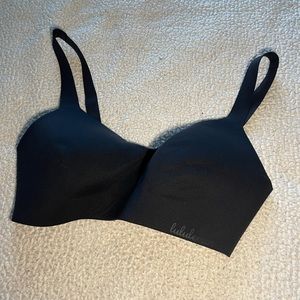 Lululemon Hold True bra. Black, 32DD.